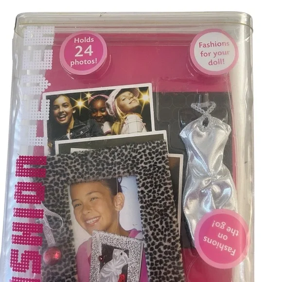 2005 Barbie Fashion Fever Fashion Dress Shoes and Photo Journal - Picture 3 of 4